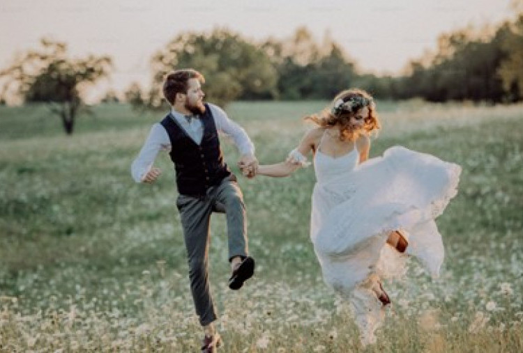 Daftar Playlist Lagu Barat yang Cocok untuk Pernikahan