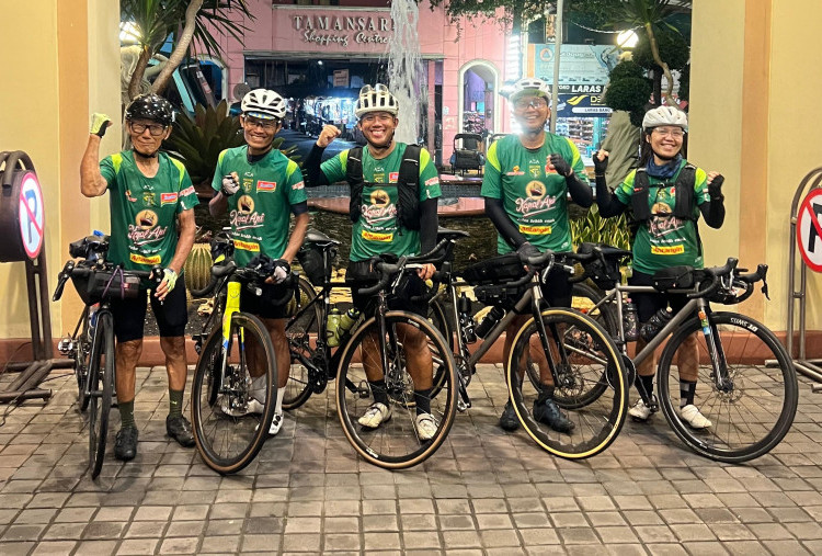Presiden Persebaya Azrul Ananda Gowes Surabaya-Jakarta, Bersepeda 821 Km Pasca Operasi Lutut