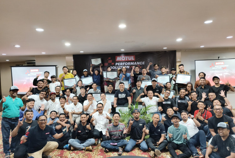 Perkuat Skill Servis Motor, 20 Bengkel Ambil Bagian di Motul Performance Solution Surabaya
