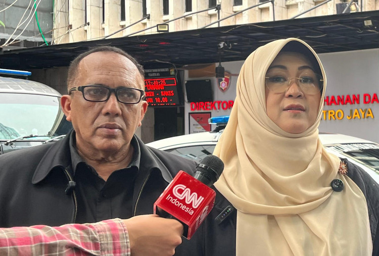 Dokter Tifa Diberondong 68 Pertanyaan Kasus Laporan Ijazah Palsu Jokowi: Percuma, Ijazahnya Aja Gak Ada!