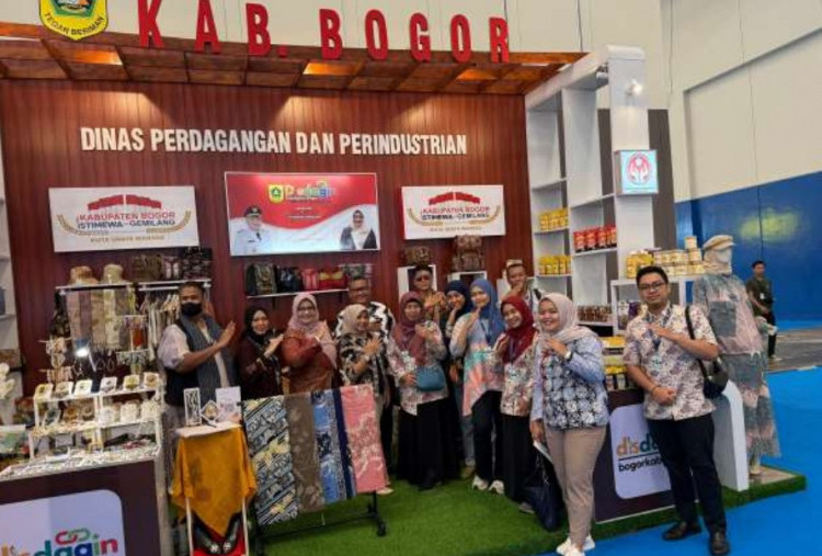 Dukung UMKM Naik Kelas, Disdagin Pemkab Bogor Hadir di TEI 2025