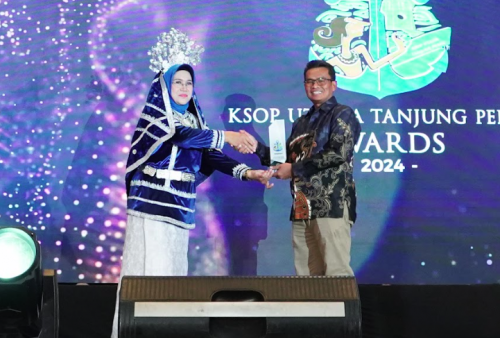 PT Terminal Teluk Lamong Sabet Dua Penghargaan di KSOP Tanjung Perak Awards 2024