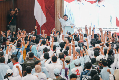 TKN Prabowo-Gibran Respons Hasto Bagi-bagi Telur: Bukan Omon-omon Aja, Ternyata...