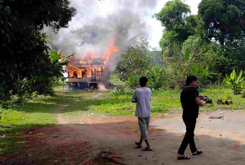 Tabung Gas Meledak, Rumah Panggung di Muba Ludes Terbakar