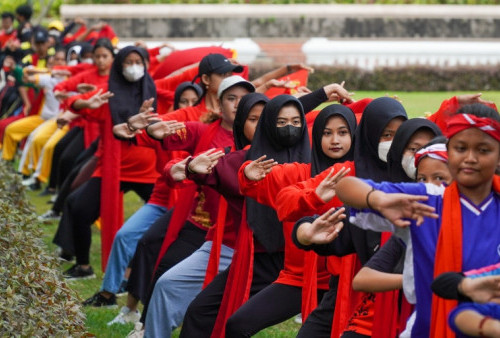 Remo Massal Libatkan  65.000 Pelajar Surabaya