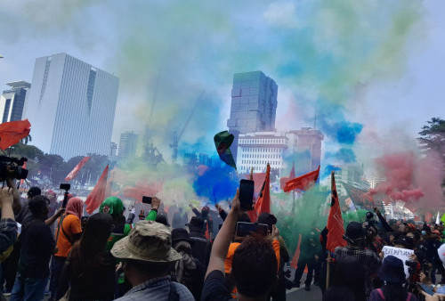 Ratusan Buruh Gelar Aksi di Patung Kuda, Jakarta: Tuntut Cabut PP Tapera