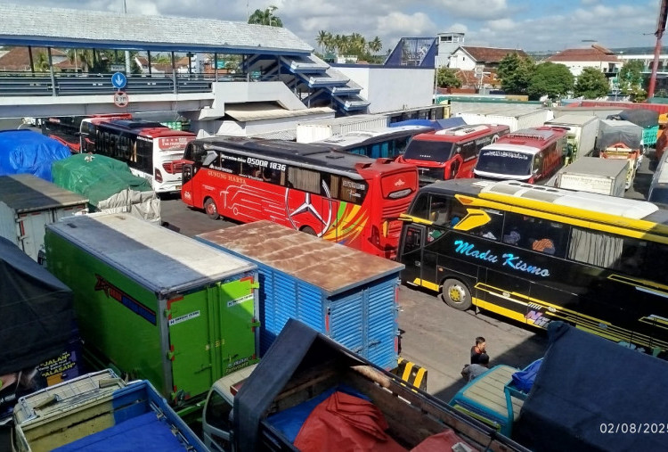 Penyeberangan Ketapang-Gilimanuk Sempat Ditutup Karena Cuaca Buruk, Antrian Kendaraan Mengular Hingga 8 Km