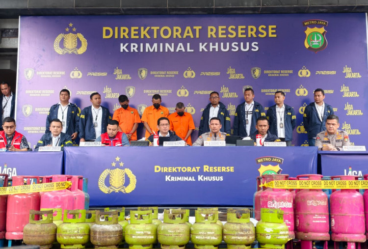 PMJ Bongkar Sindikat Oplosan LPG 3 Kg ke Tabung 12 dan 50 Kg, Bahayakan Warga