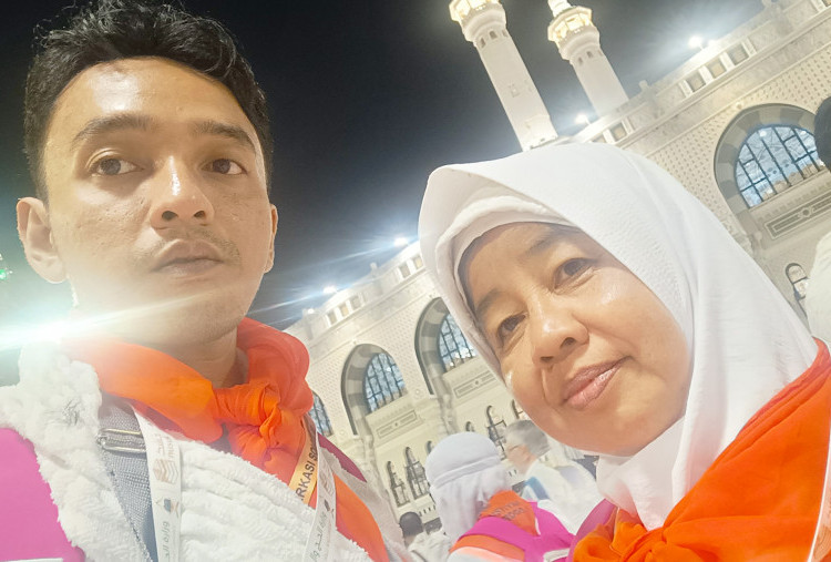 Lolos Antrean 23 Tahun, Kisah Alra Bisa Berhaji Tahun Ini karena Penggabungan Mahram