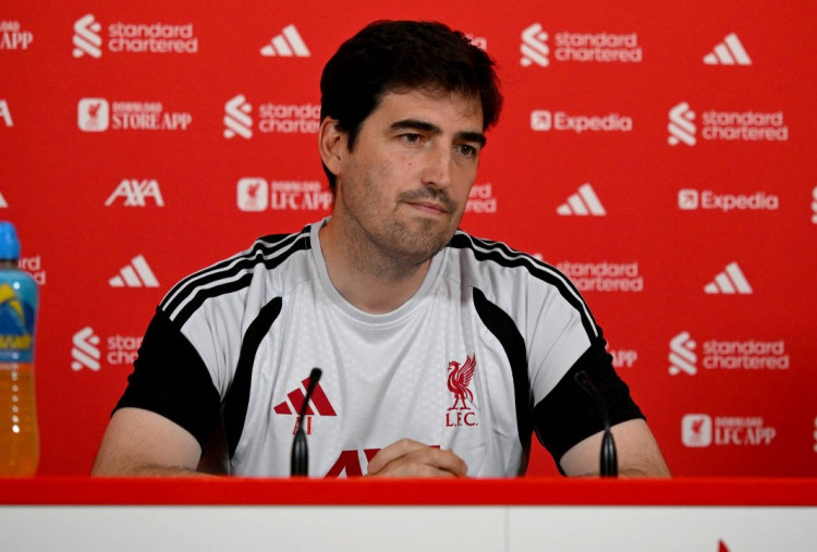 Liverpool Belum Selesai Belanja, Iraola Dorong Manajemen Beli Pemain Lagi
