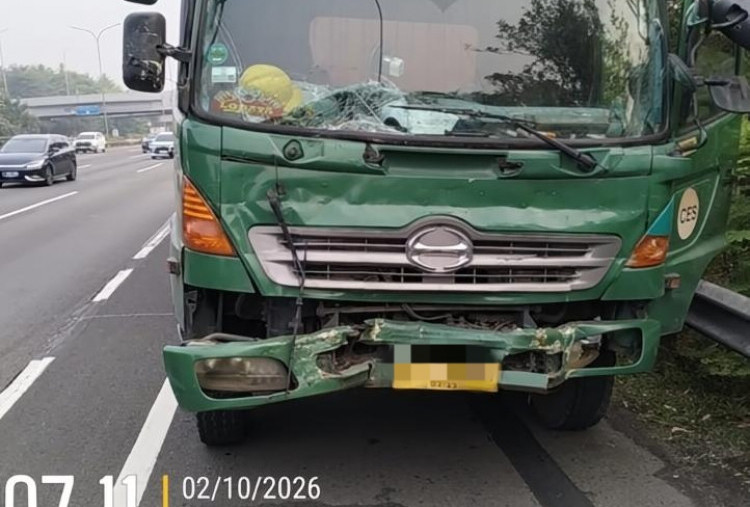 Truk Tabrak Truk di Tol Jagorawi KM 16, Polisi Ungkap Dugaan Penyebabnya