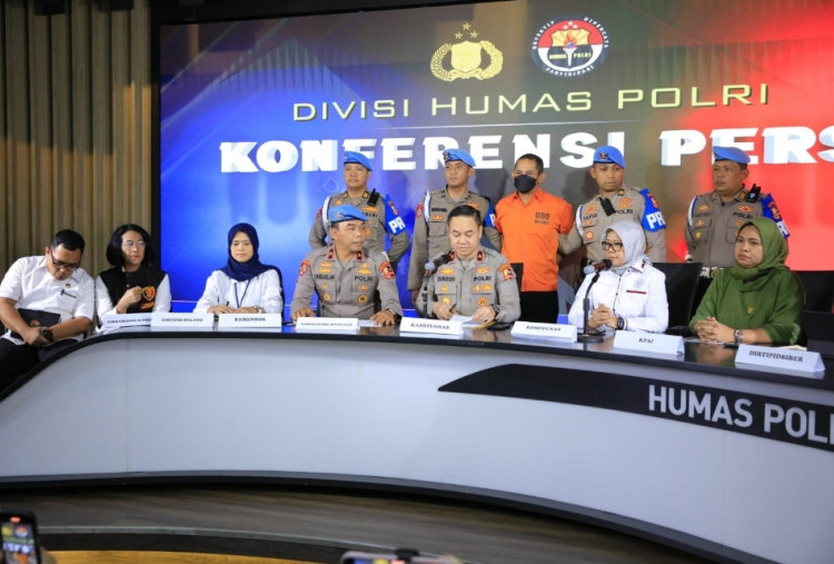 Korban Eks Kapolres Ngada Berjumlah Empat Orang