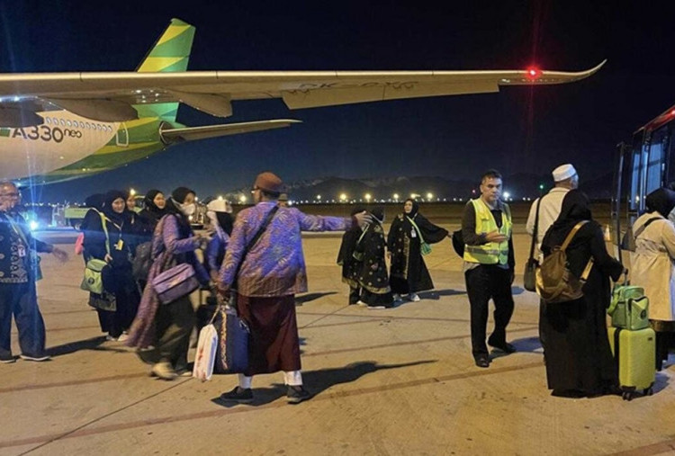 Penerbangan Ditutup Imbas Konflik Timur Tengah, Jemaah Umrah Panik Cari Tiket Pulang