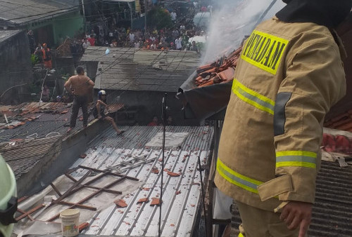 Kebakaran di Cawang, 2 Kamar Kos Dilalap Si Jago Merah