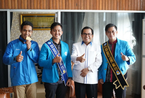 Rektor Dukung Mahasiswa Dalam Mengukir Prestasi, Mahasiswa UIN SUTHA Kembali Raih Prestasi Nasional