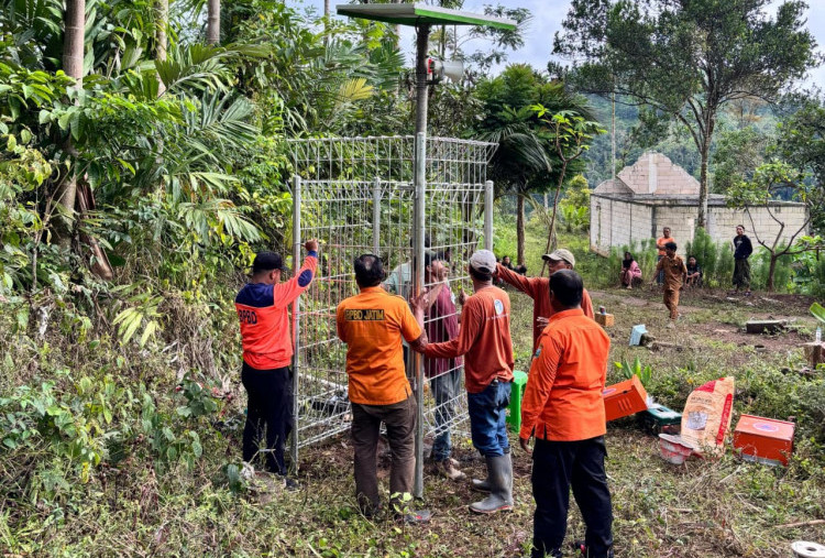 Siaga Cuaca Ekstrem, BPBD Jatim Pasang Alat Peringatan Dini di Enam Daerah Rawan Bencana