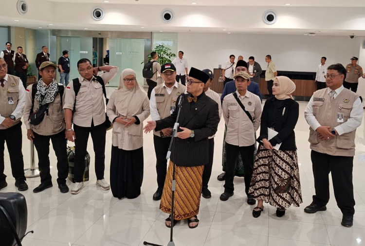 Wamenhaj Sambut Kepulangan 347 Petugas Haji ke Tanah Air, Pelayanan Responsif dan Empatik Jadi Andalan