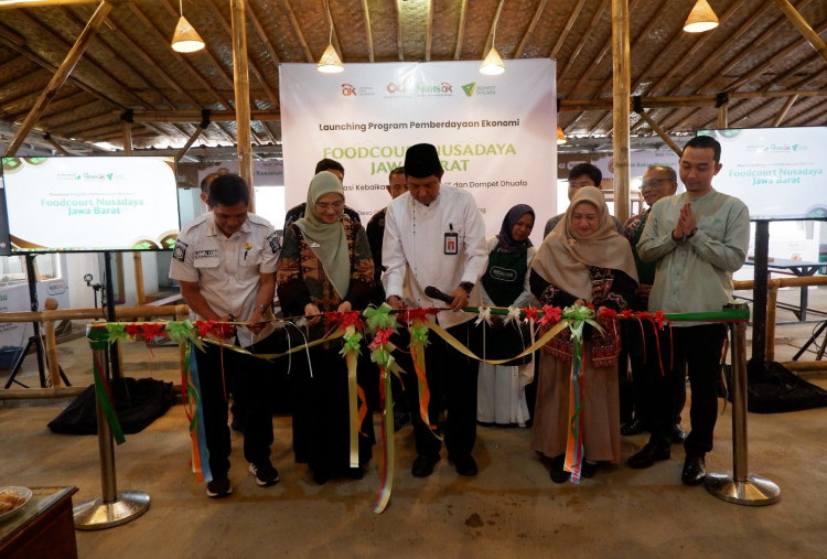Perkuat Ekonomi Berbasis Zakat, Dompet Dhuafa Bersama ROIS OJK Resmikan Foodcourt Nusadaya Jawa Barat