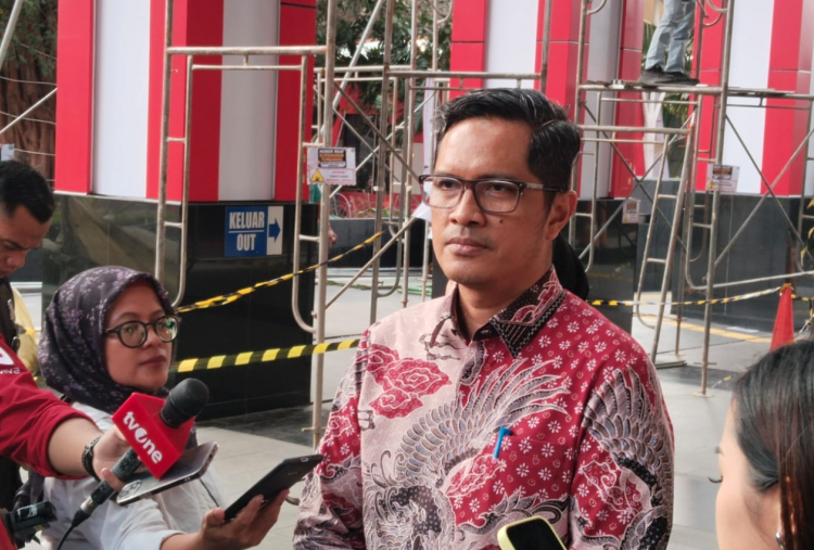 Febri Diansyah Bilang Febrie Sudah Kenakan Rompi Pink Kejagung, Ini Penjelasannya