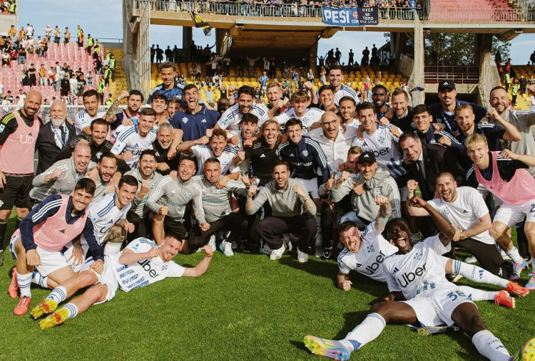 Taktik Gila Cesc Fabregas Bikin Como 1907 Milik Group Djarum Terbang Tinggi di Serie A