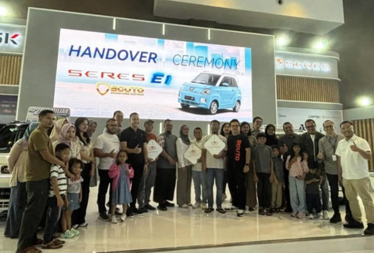Lakukan Serah Terima E1 Scuto Signature Edition, Seres Hadirkan Opsi Warna Ini