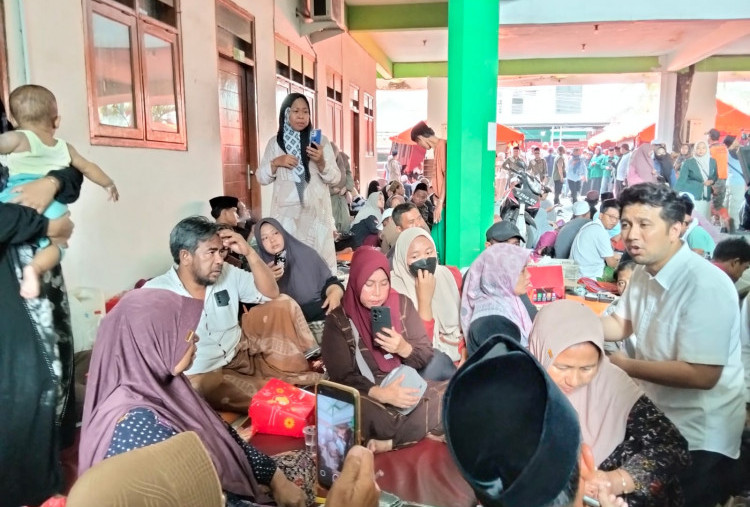 Musibah Ponpes Al-Khoziny: Menunggu Suara dari Reruntuhan
