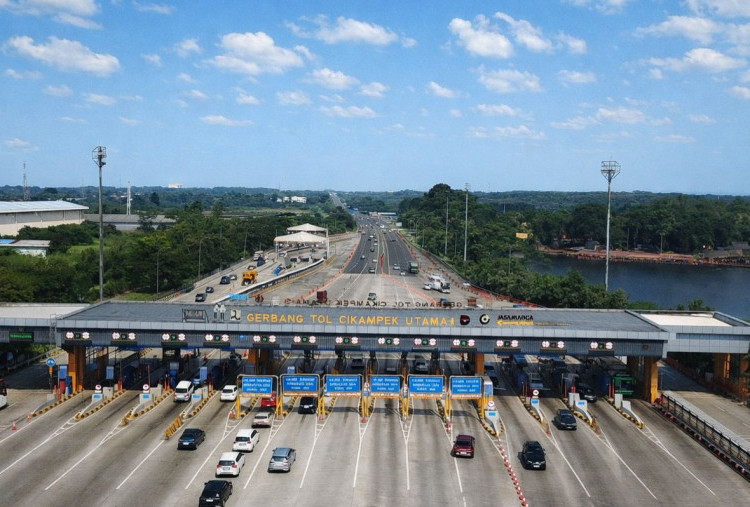 Diskon Tarif Tol Bikin Peningkatan Arus Mudik, JTT Catat 228 Ribu Kendaraan Lintasi GT Cikampek Utama