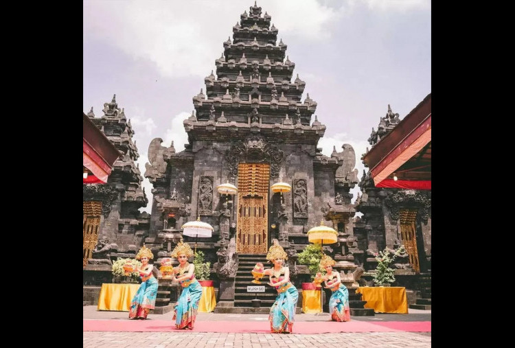 Juara Surabaya Tourism Awards 2026: Pura Agung Jagat Karana 