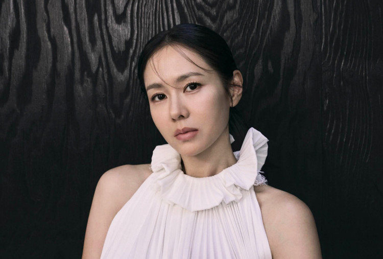 Son Ye-jin Pelihara Ulat Sutra demi Anak