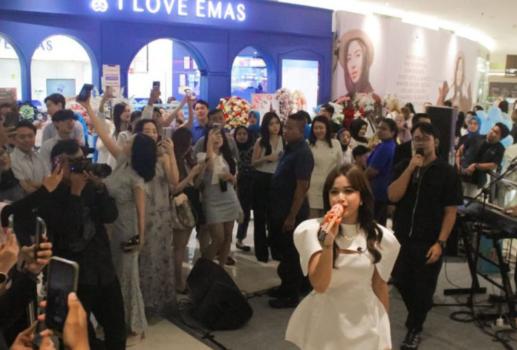 Brisia Jodie Tampil di Ciputra World Surabaya, Ingatkan Uang Lebih Penting dari Pemberian Mantan!