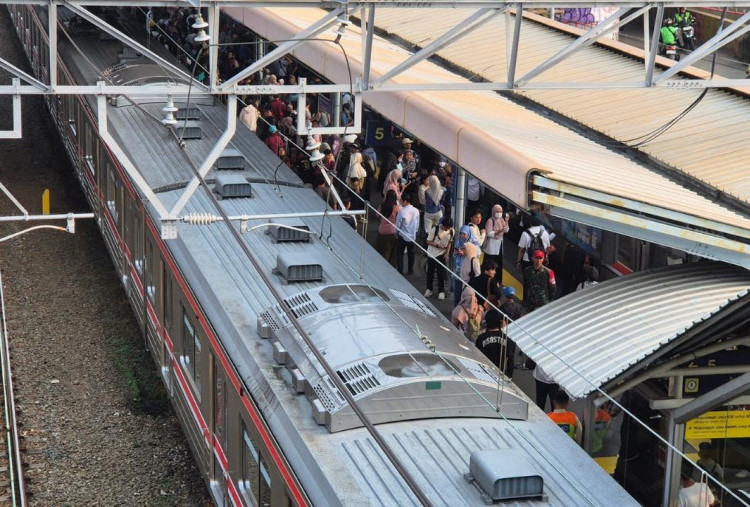 KAI Commuter Siagakan 154 Petugas di Empat Titik Stasiun Jelang Demo di Gedung DPR