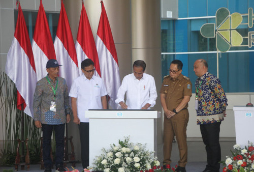 Jokowi Resmikan RS Kemenkes Surabaya, Anggarannya Capai Rp1.6 Triliun  