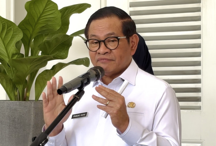 Anggaran DBH Disunat Pusat, Pramono Minta Maaf Tak Buka Rekrutmen PJLP di 2026