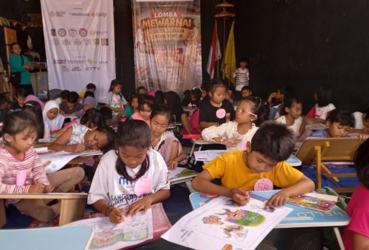 Mbangunrejo Art Festival 2026, Ratusan Anak Ikuti Lomba Mewarnai Bertema Reyog dan Surabaya