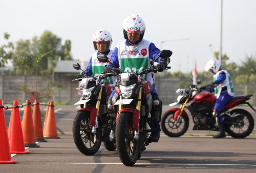 2 Instruktrur Wahana Sabet Juara di Kontes Nasional Safety Riding AHM