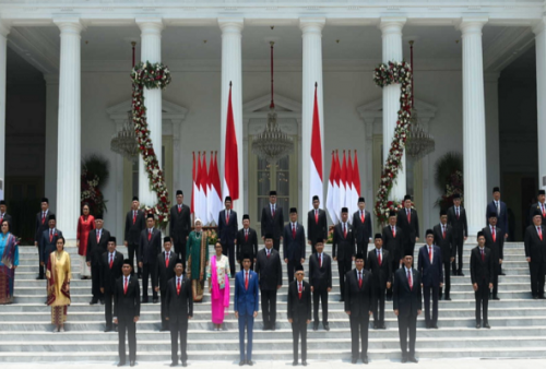 Presiden Jokowi Diisukan Bakal Rombak Kabinet, Ada Nama Prabowo dan Sandiaga Uno