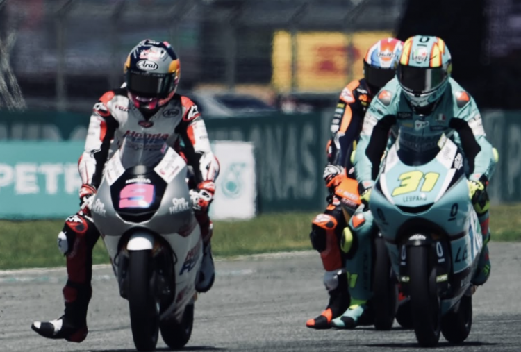 Moto3: Hakim Hakim Danish Ngaku Kesulitan Salip Veda Ega Pratama, ‘Boeing 954’ Masih Rajai Klasemen Rookie