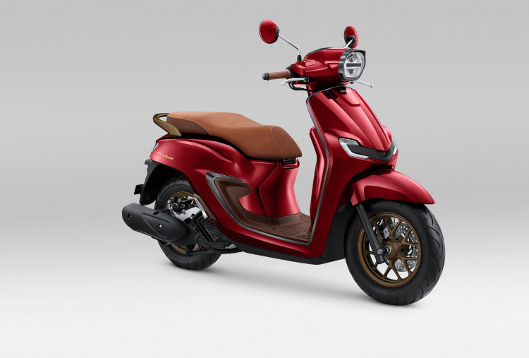 Aura Premium Kian Kuat, New Honda Stylo 160 Meluncur Warna Spesial Burgundy