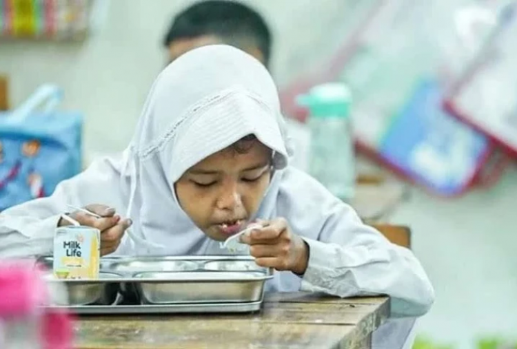 Cegah Keracunan, BGN Wajibkan Dapur MBG Gunakan Air Galon dan Batasi Produksi