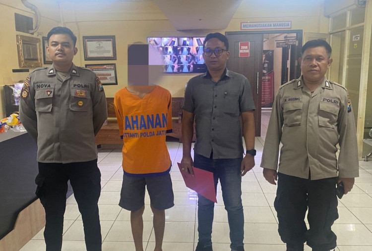 Begal Gangster Bulak Ditangkap, Polisi Sita Celurit dan Busur Panah