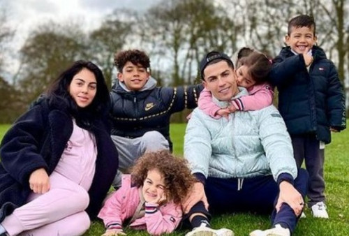 Berapa Banyak Anak Yang Dimiliki Cristiano Ronaldo dan Siapa Ibu Mereka?