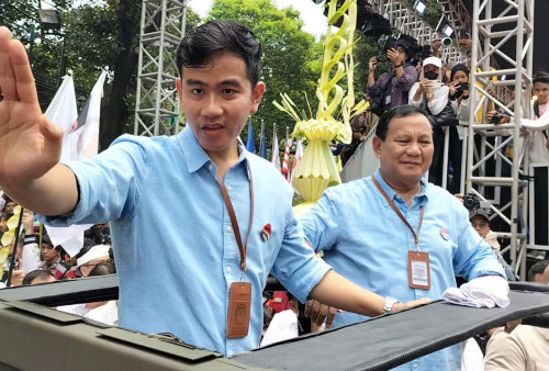 Naik Mobil Pindad Maung, Prabowo-Gibran Tiba Di KPU 