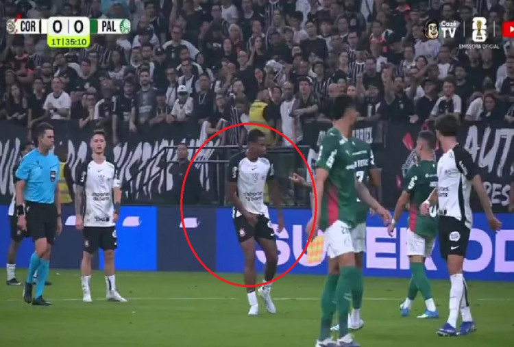 Viral! Gelandang Corinthians Dikartu Merah Usai 'Garuk Area Sensitif' di Depan Pemain Palmeiras