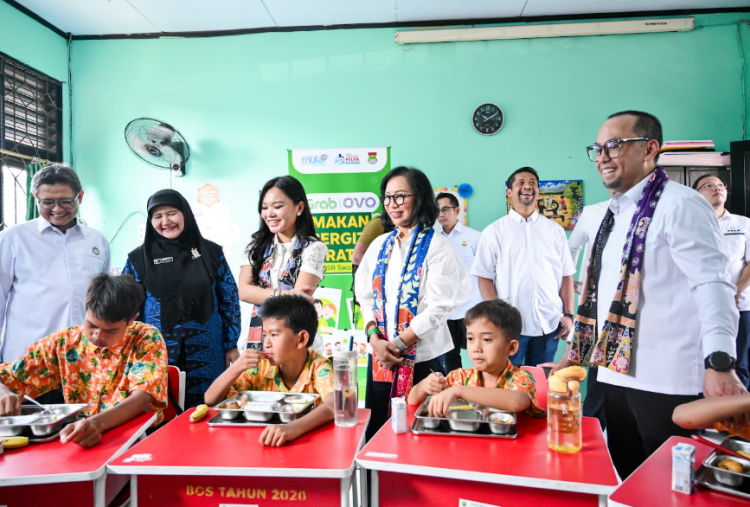 Di Sekolah Khusus, Kepala PPATK Beberkan Hal Penting yang Tak Boleh Diabaikan dalam Program MBG