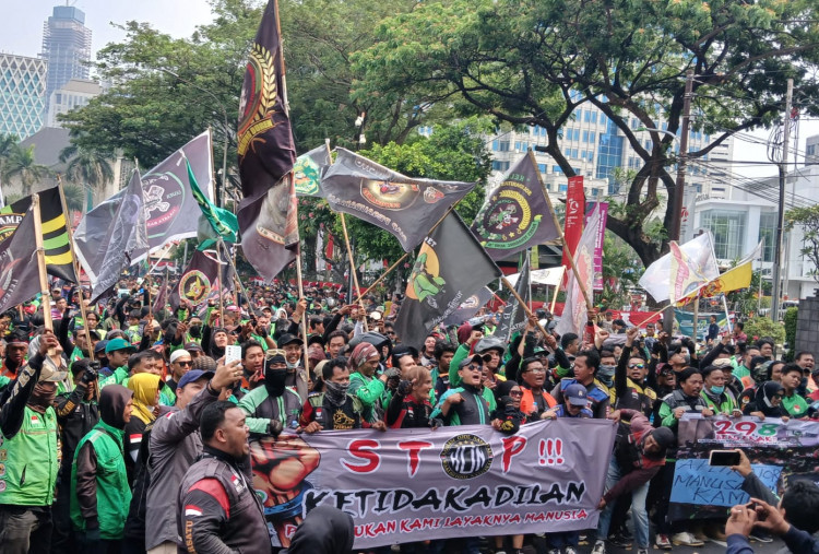 Ribuan Driver Ojol Demo Hari Ini, Geruduk Istana, Kemenhub, hingga DPR RI