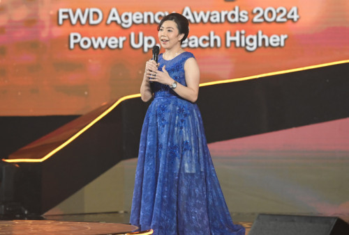 Agent of The Year di acara FWD Agency Awards 2024