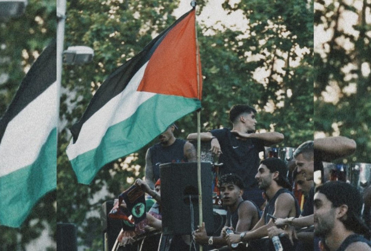 Lamine Yamal Hebohkan Parade Barcelona: Kibarkan Palestina, Sentil Madrid