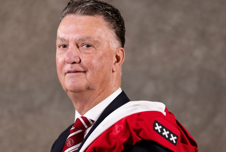 Louis van Gaal akan Gelar Konferensi Pers: Isyarat Jadi Pelatih Timnas Indonesia?