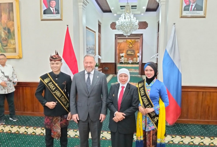 Pemprov Jatim dan Saint Petersburg Perkuat Kerjasama Strategis: Bangun Industri Kapal Cepat dan Cancer Center