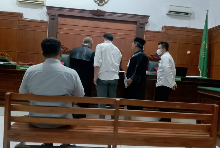 Penipuan Rumah Fiktif Rp650 Juta, Eric Julianus Winardi Dituntut 1 Tahun 8 Bulan
